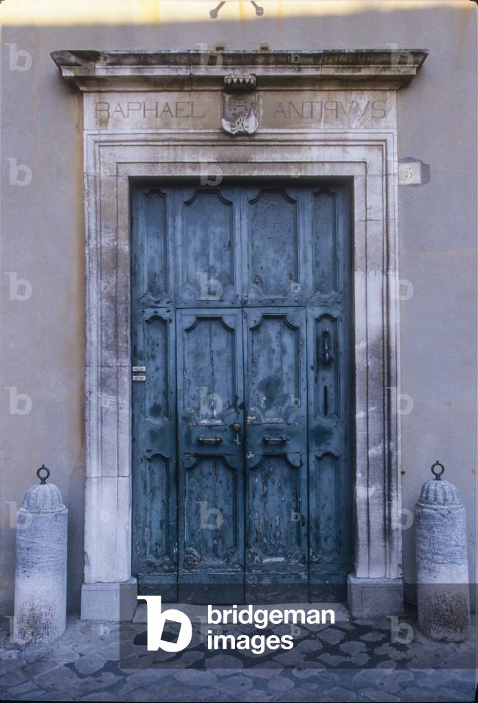 Recanati (Macerata). Door of Palazzo Antici, family home of the mother of poet Giacomo Leopardi (photo)