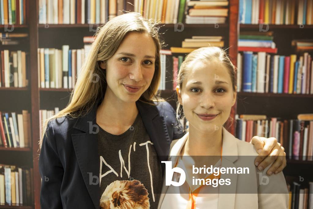 Jill and Giulia Enders