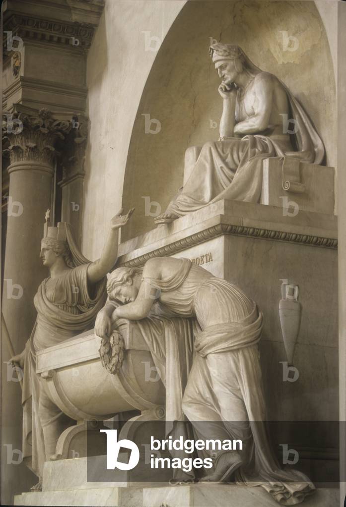 Florence, monument to Dante Alighieri in Santa Croce Church. Giacomo Leopardi was inspired by it to compose the poem Above the monument to Dante (photo)