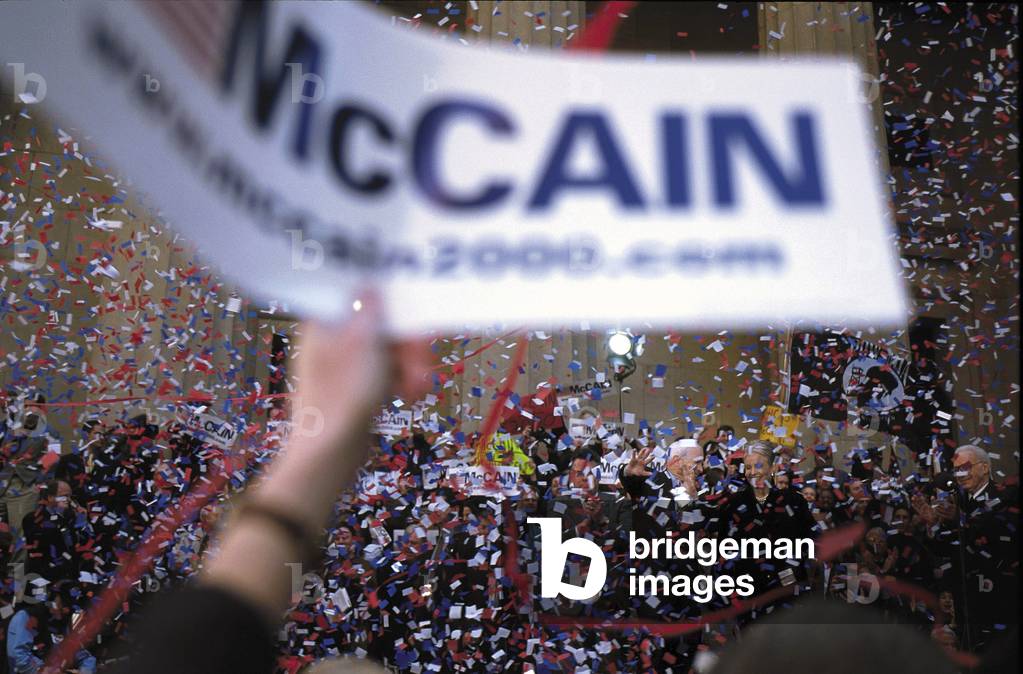 New York, 2000. Republican candidate for President of the United States John McCain and his wife Cindy Hensley McCain during an election rally on Wall Street (photo)