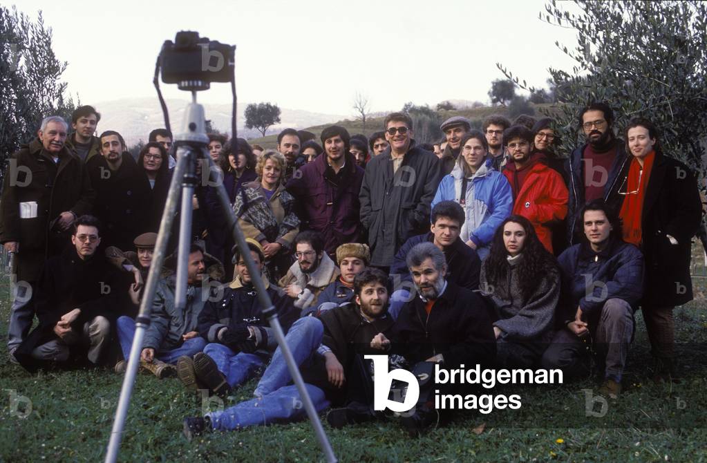 Italian movie director Ermanno Olmi and his students of his school of cinema in Bassano del Grappa (Vicenza), 1991/Il regista Ermanno Olmi e i suoi studenti nella sua scuola di cinema a Bassano del Grappa, 1991 -