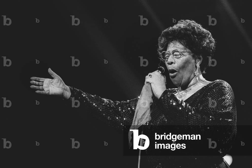 Le Focette (Tuscany), August 1980. Jazz singer Ella Fitzgerald performing at the Bussoladomani (photo)