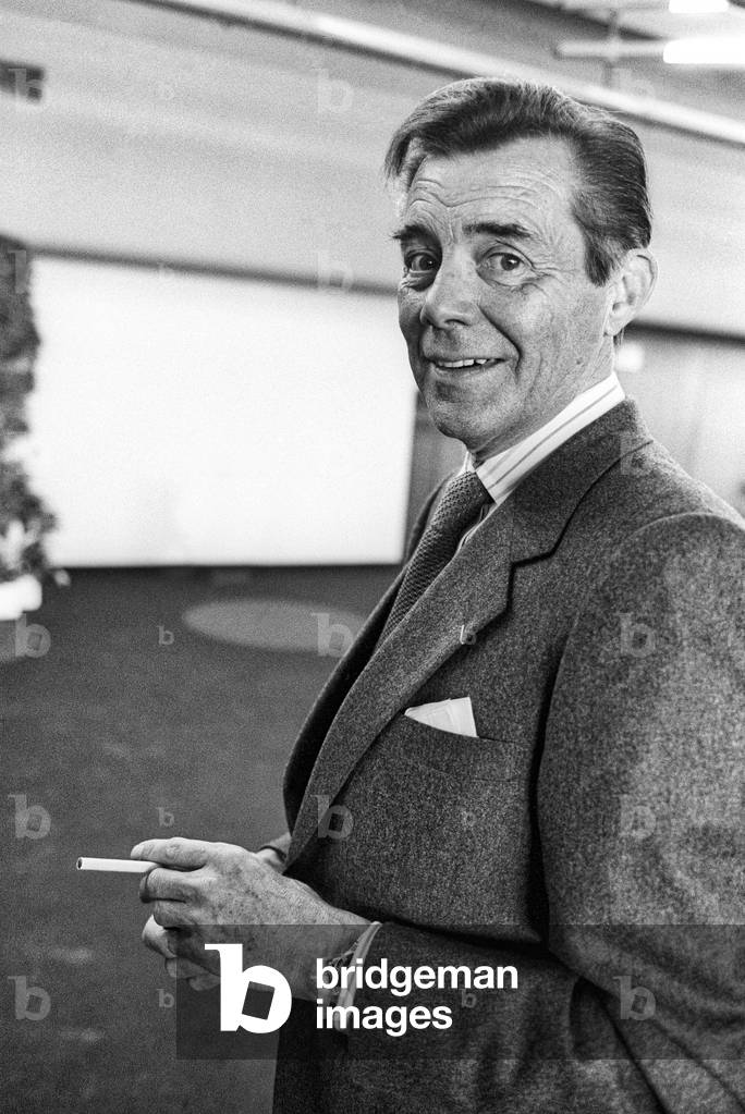 Cannes Film Festival 1984. British actor Dirk Bogarde, president of the jury/Festival del Cinema di Cannes, 1984. L'attore Dirk Bogarde, presidente della giuria -