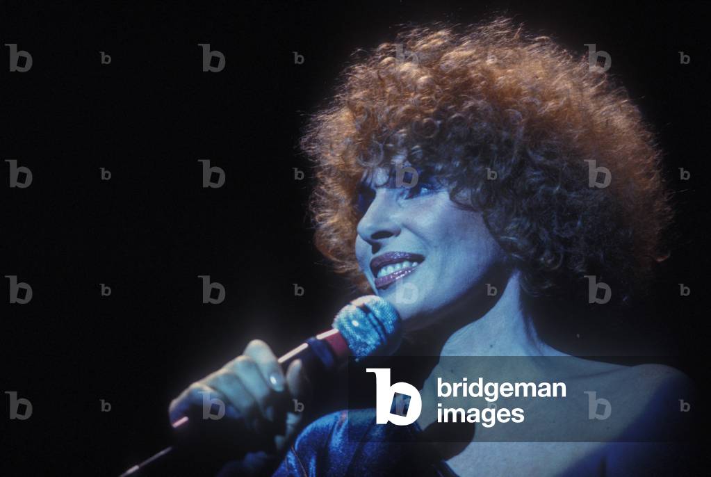 Italian pop singer Ornella Vanoni performing (1985) (photo)