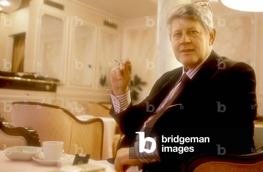 Portrait of the cartoonist Hugo Pratt in Venice in 1994