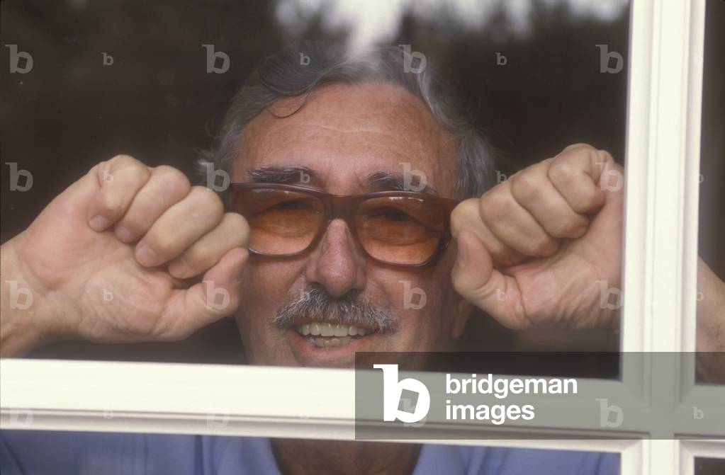 Venice Lido, Venice Film Festival 1990. Italian director Luciano Emmer, at the Festival to present his movie “” Basta! Ci faccio un film”/Lido di Venezia, Mostra del Cinema di Venezia 1990. He registered Luciano Emmer, alla Mostra per presentare “” Basta! Ci faccio un film”” -