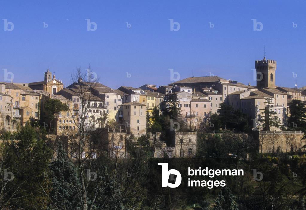 View of Recanati, birthplace of Italian poet Giacomo Leopardi (photo)