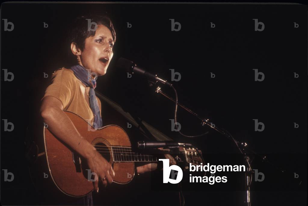 Nizza, about 1984. American folk singer songwriter Joan Baez performing (photo)