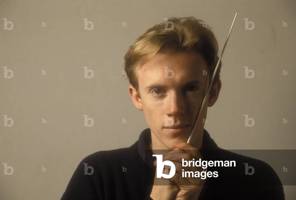 Milan, Piccolo Theater, 1999. British conductor Daniel Harding/Milano, Piccolo Teatro, 1999. He orchestra direttore Daniel Harding -