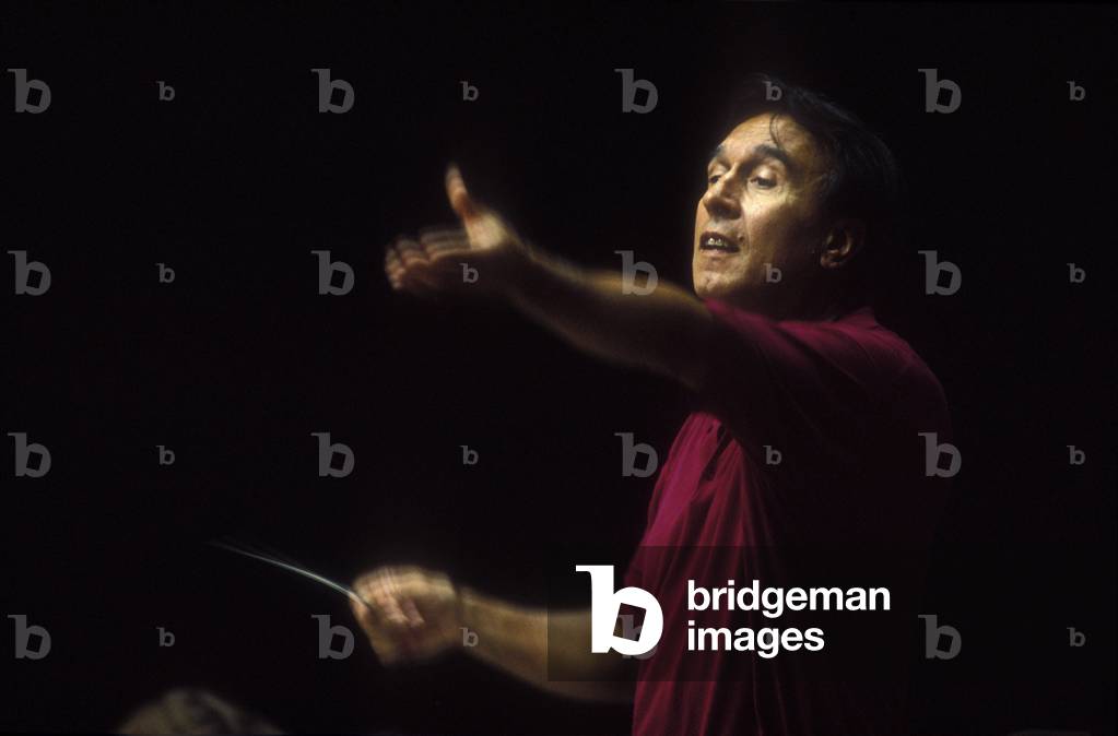 Music conductor Claudio Abbado during a rehearsal Bolzano 1991/Il direttore d'orchestra Claudio Abbado durante una prova Bolzano 1991 -