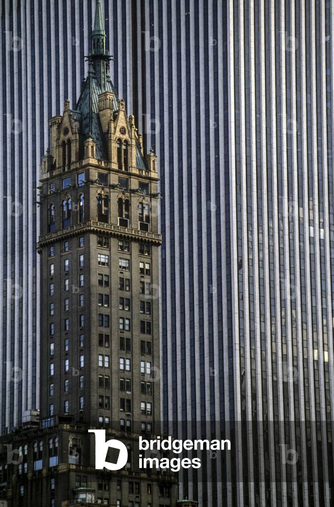 New York, 1989, Old and new buildings