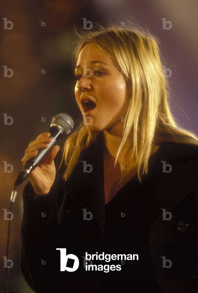 Vatican City, December 1998. American singer-songwriter Jewel Kilcher during the rehearsal of the 