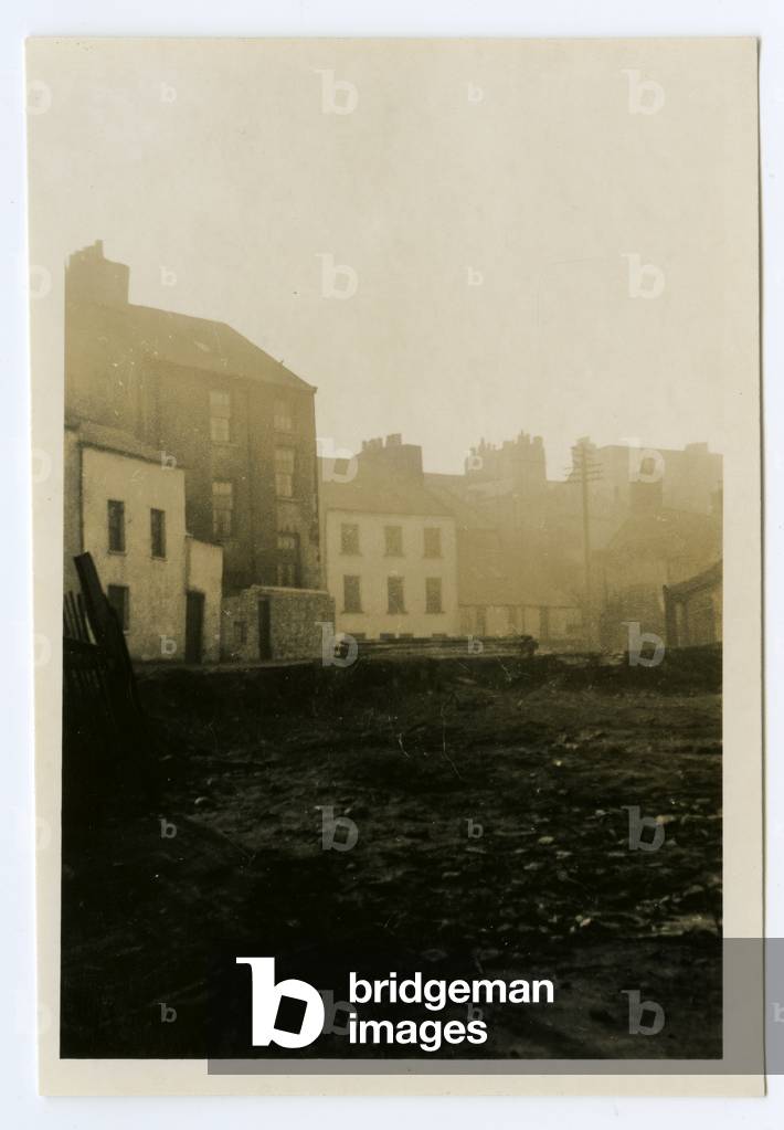 Mrs Kelly still defies the enemy, no. 13 & no. 15 New Bond Street, Douglas, Isle of Man, 1934 (b/w photo)