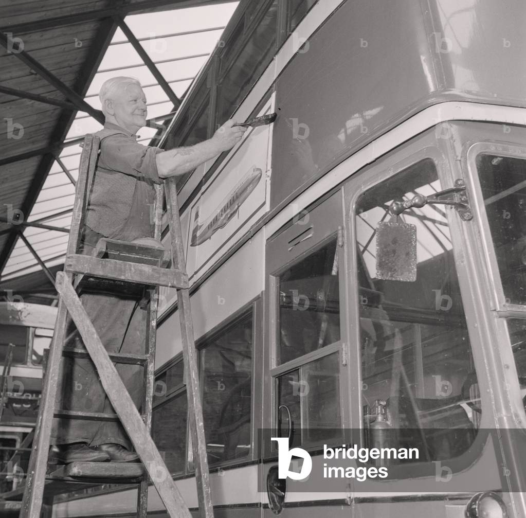 Painting the 'last bus', July 1966 (b/w photo)
