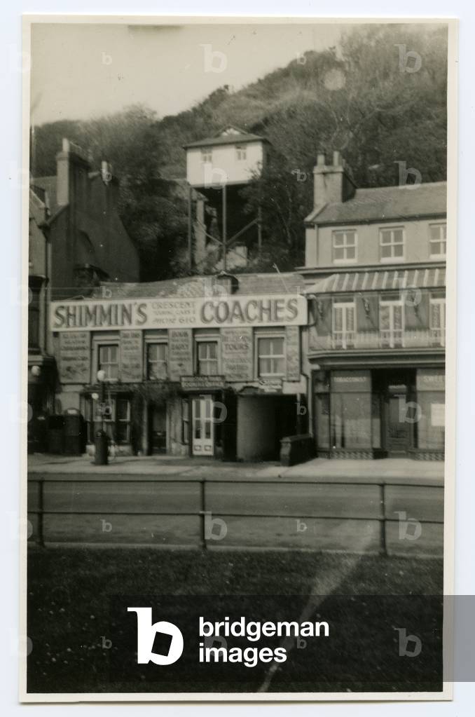Shimmin's Coaches, Strathallan Crescent, Douglas, Isle of Man, 1932-34 (b/w photo)