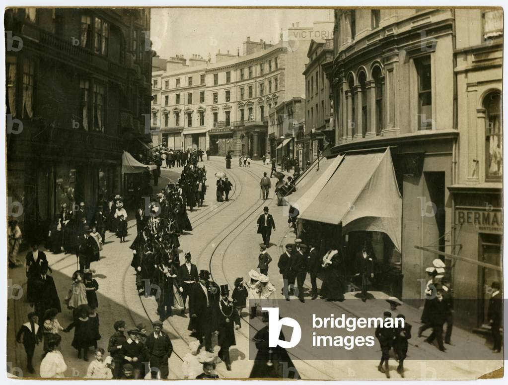 Mayor's procession on Prospect Hill, Douglas, 1908 (b/w photo)