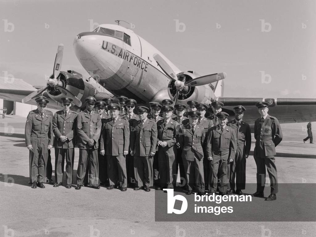 USA jive band arrives at Ronaldsway airport, September 1960 (b/w photo)