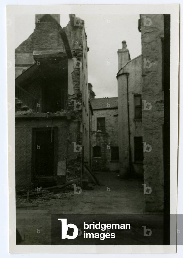 Into Durie Lane from east of Fairy Ground, Douglas, Isle of Man, 1932-34 (b/w photo)