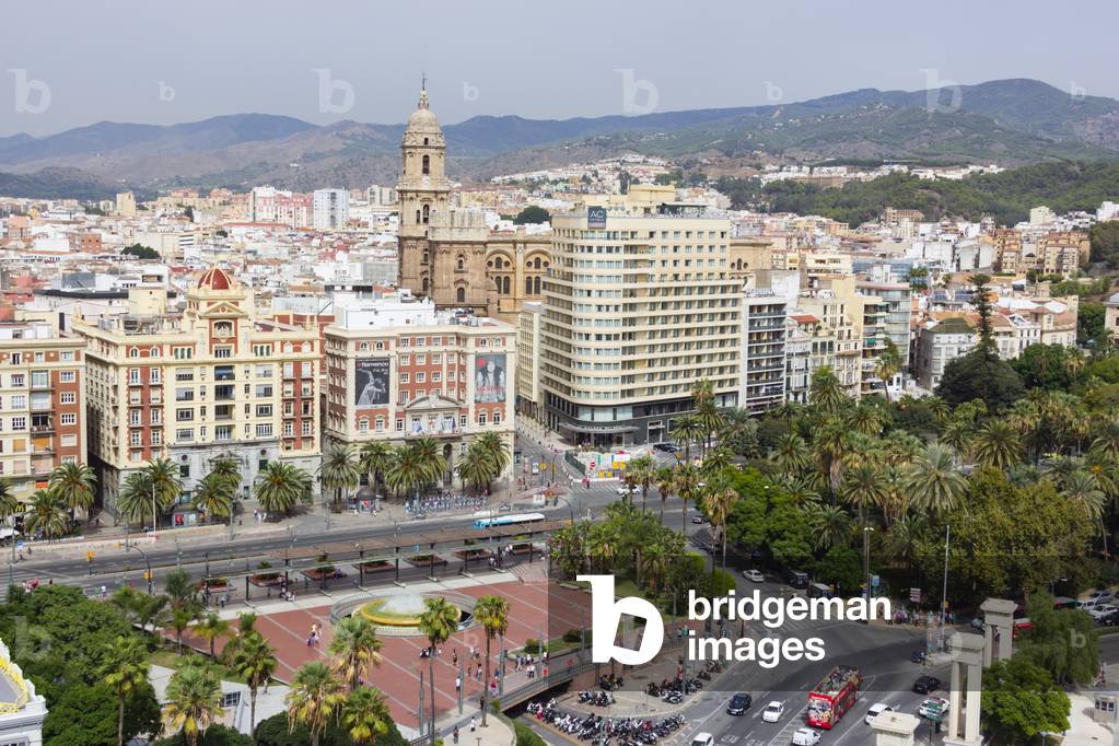 Aerial view of city centre, Malaga, Costa del Sol, Malaga Province, Andalusia, Southern Spain (photo)