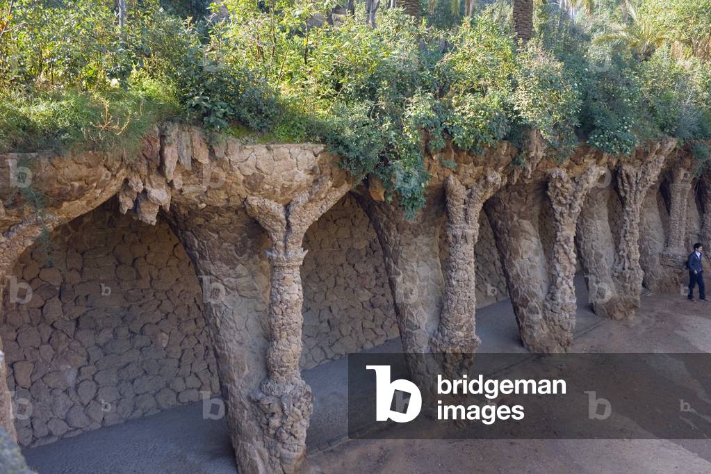 Parc Guell, Barcelona, Spain (photo)