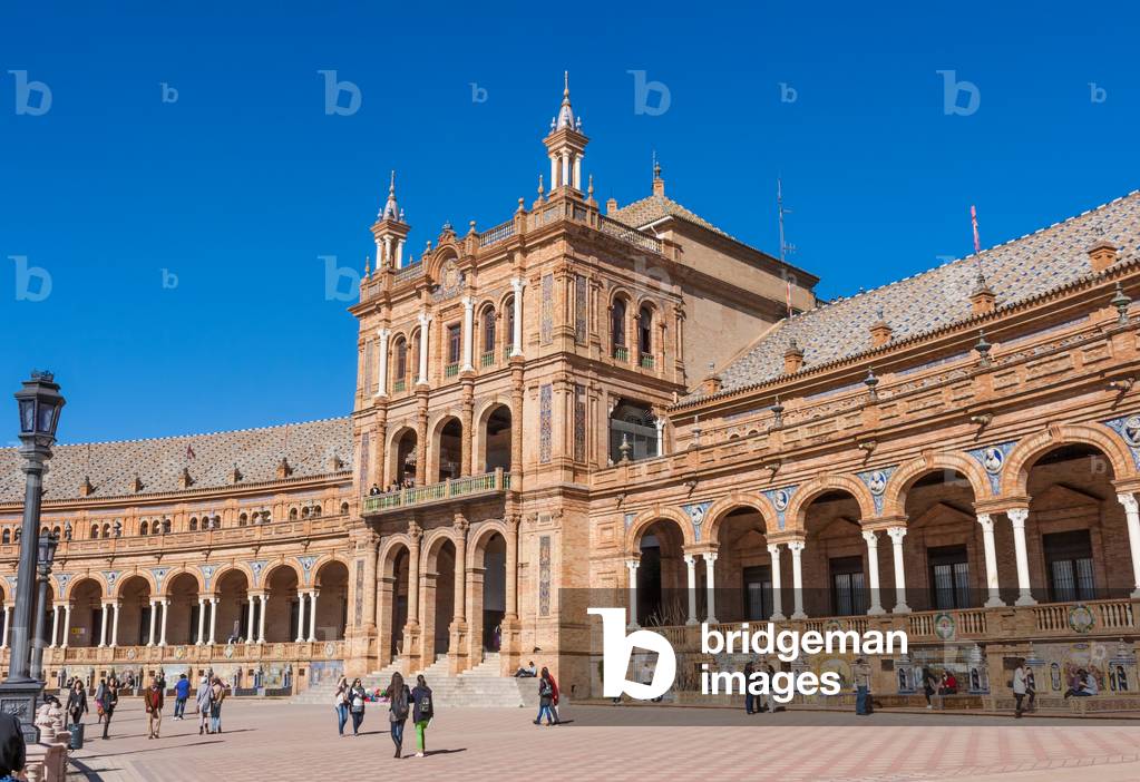 The Plaza de Espana, Parque de María Luisa, Seville, Spain (photo)
