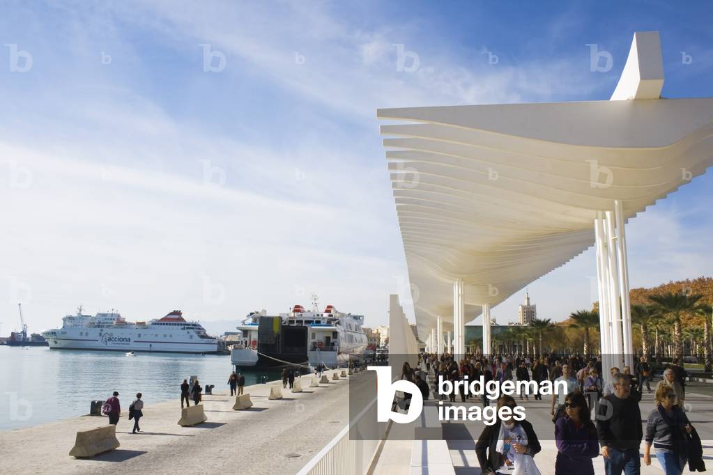 People strolling in the newly renovated port of Malaga, Costa del Sol, Andalucia, Spain (photo)