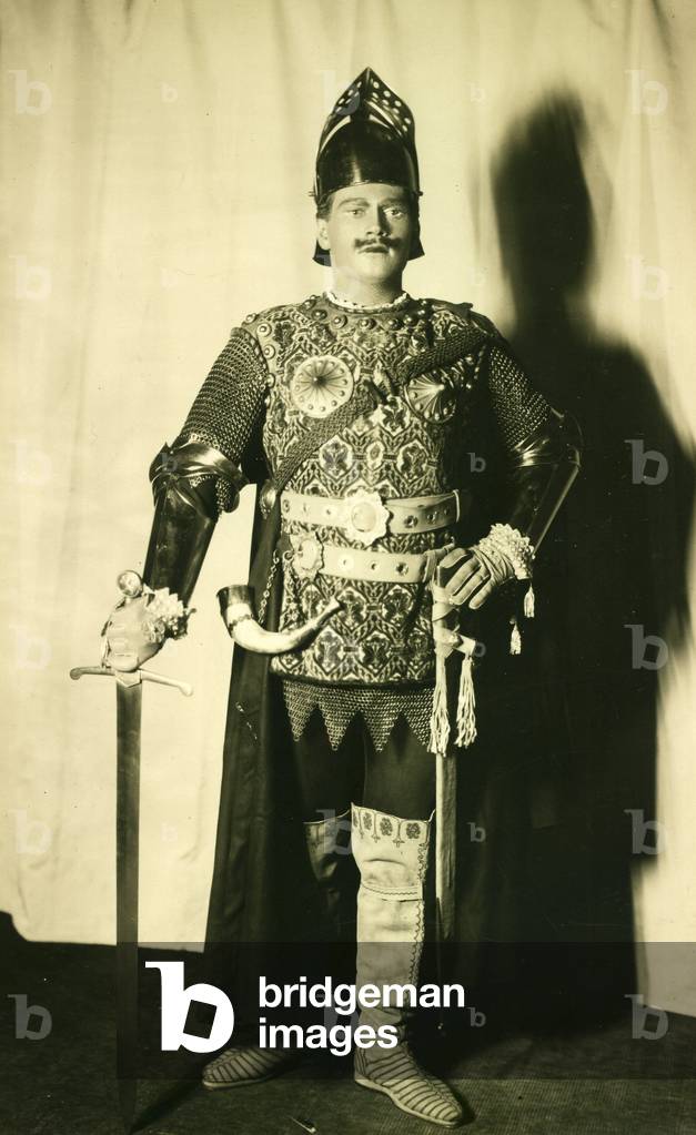 Riccardo Martin as Manrico in Giuseppe 's opera Il  Trovatore