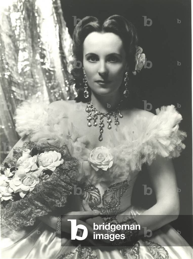 Jarmila Novotna as Violetta in Verdi 's La Traviata