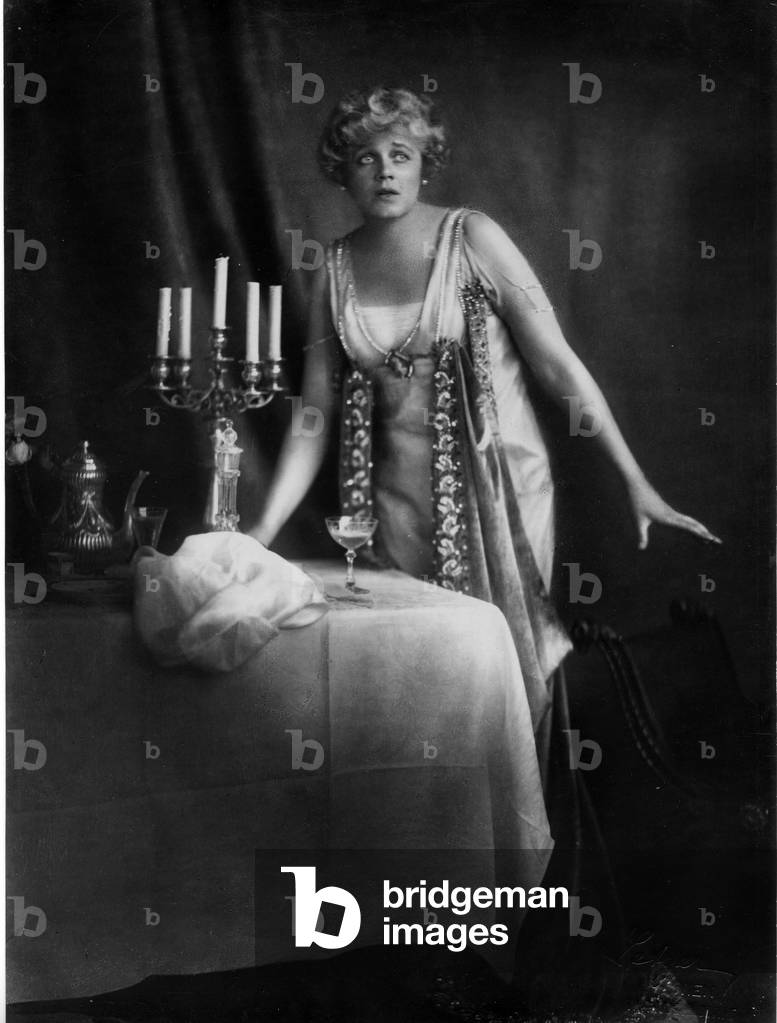 Maria Jeritza in the title role of Tosca