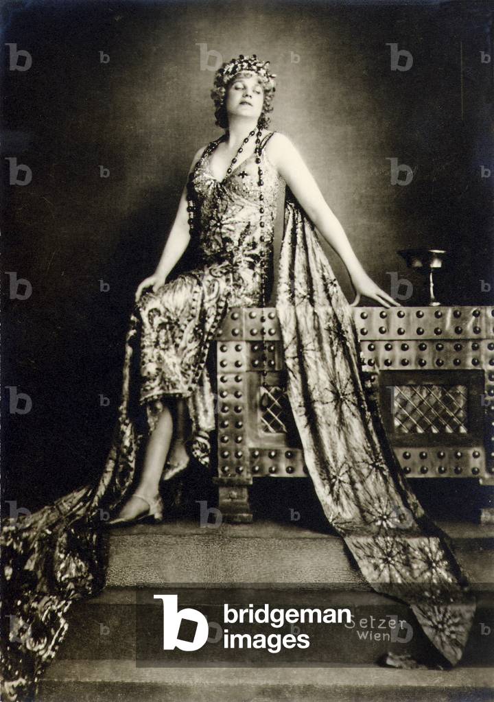 Maria Jeritza in Die Tote Stadt by Erich Wolfgang Korngold , Vienna photo