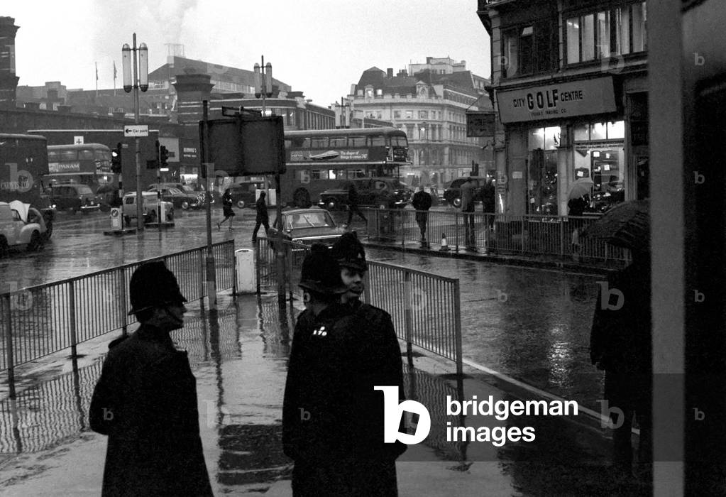 Black Friday in London at 2pm today - cars were obliged to light up in the sudden darkness. November 1969