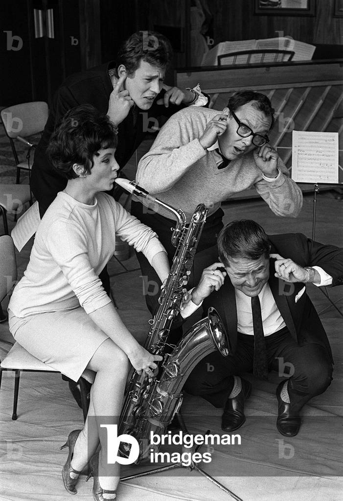 Morecombe & Wise. Comedians June 1965