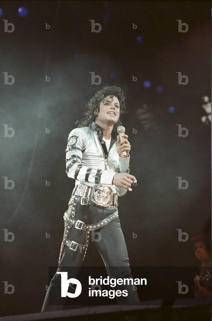 Michael Jackson in concert at Wembley 16th July 1988 (photo)