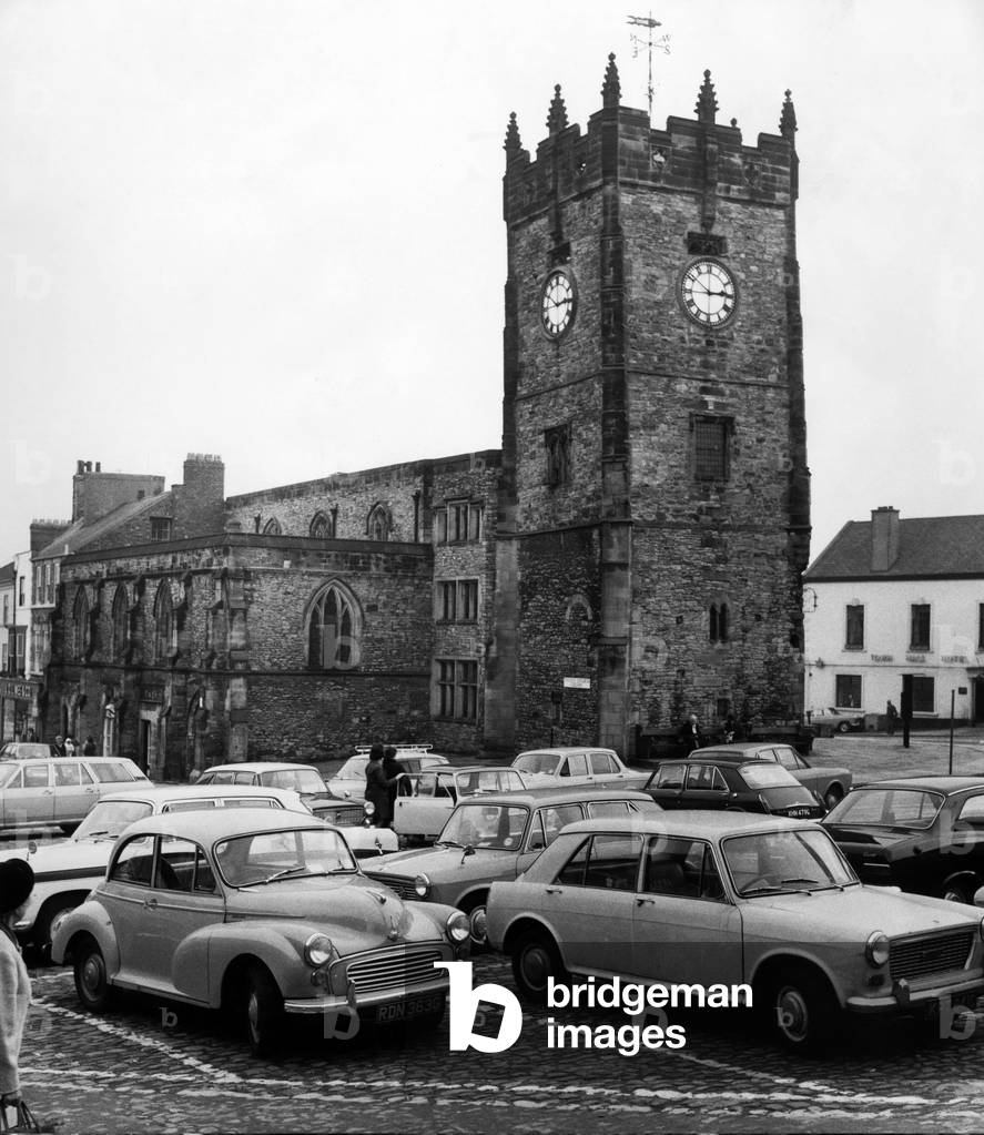 Holy Trinity Church, Market Place, Richmond. . 25th November 1970 (b/w photo)