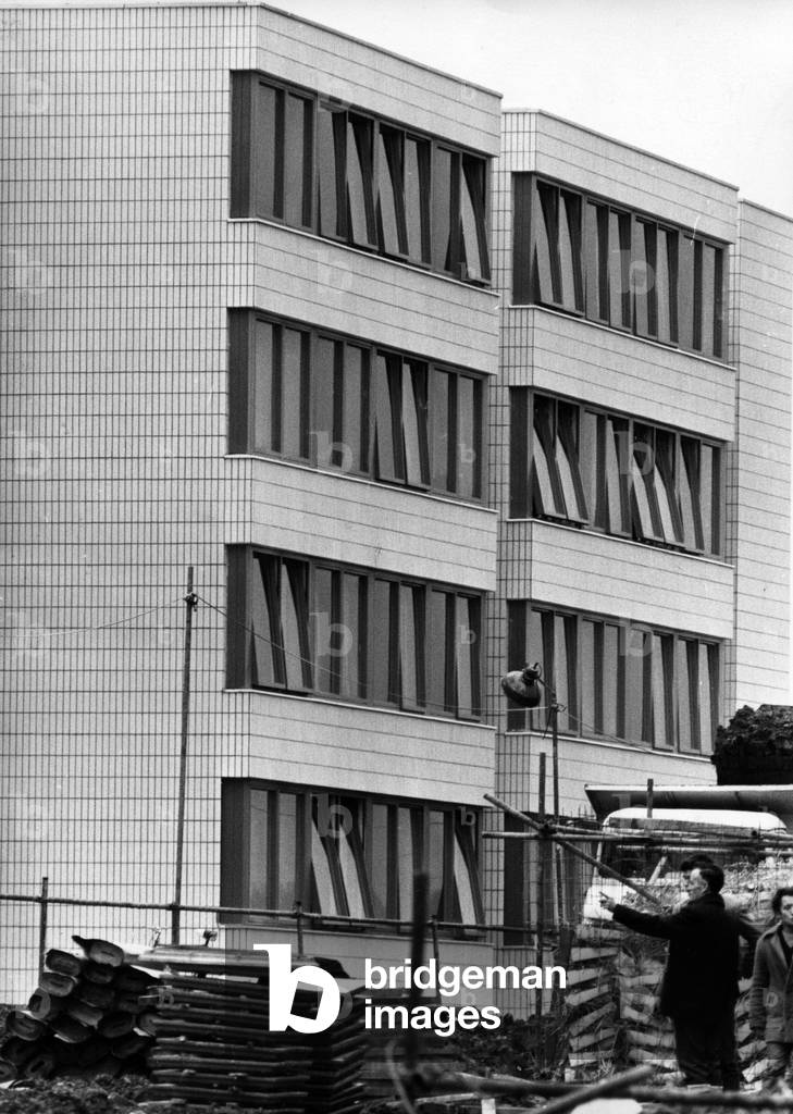 One of the residential buildings of Warwick University seen from Gibbet Hill Road. 19th November 1966 (b/w photo)