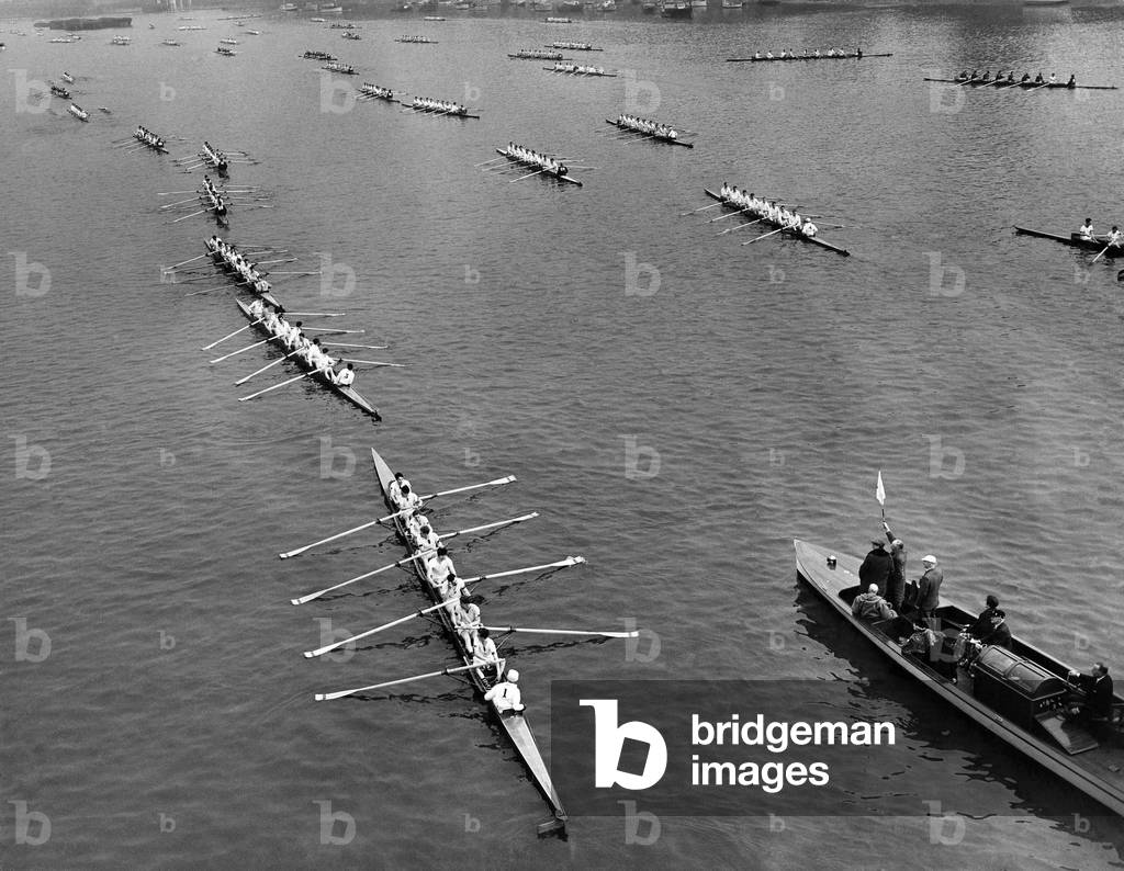 Head of the river race. A unique scene in Rowing History Place today a week before the Centenary Celebration of the Boat race - Putney Bridge. March 1954