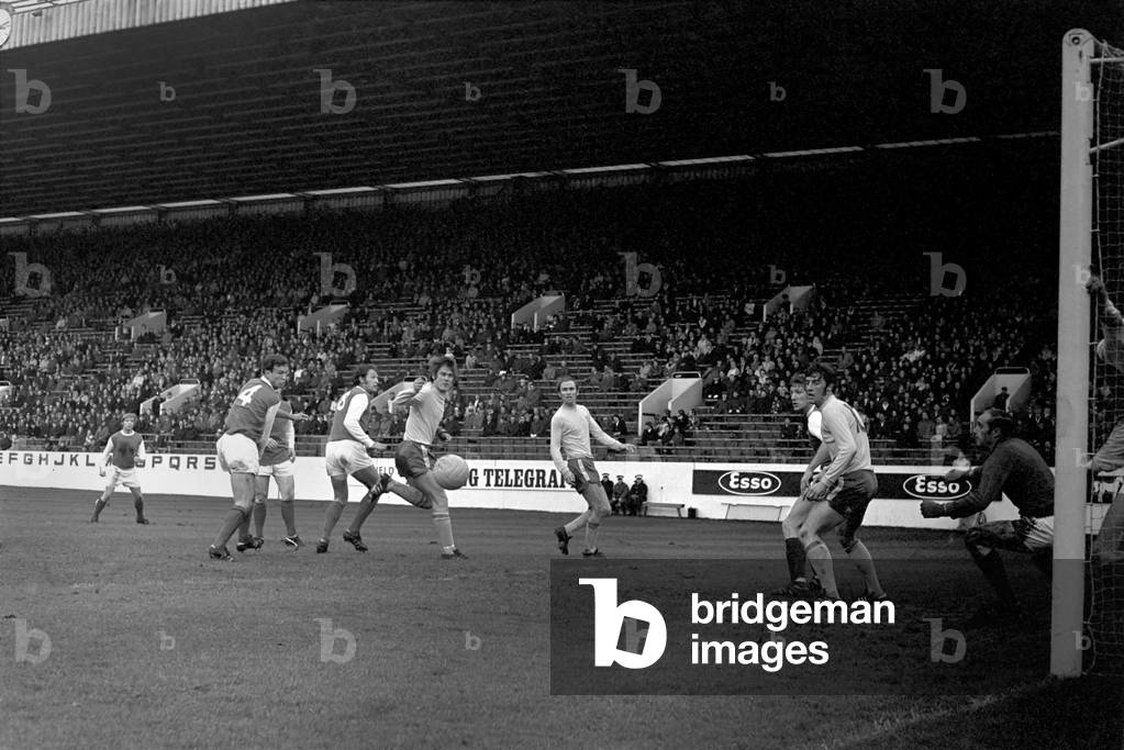 English League Division match at HillsboroughSheffield Wednesday 1 v Chelsea 3John Dempsey of Chelsea tries a header which went wide. November 1969 (photo)