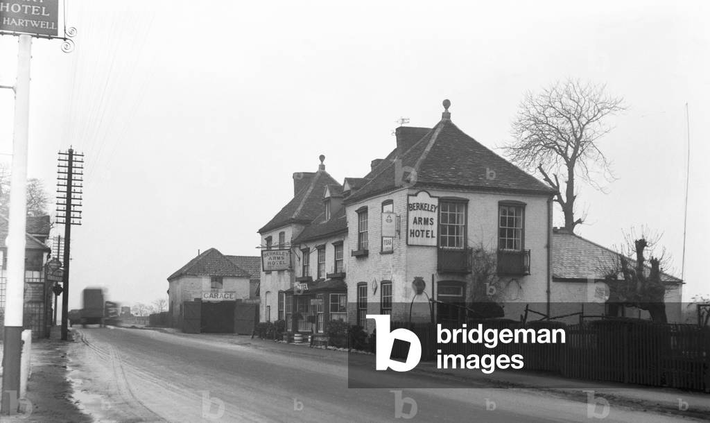 The Berkeley Arms Hotel, Cranford, shortly before it's demolition due to road widening. London, c. 1930 (b/w photo)