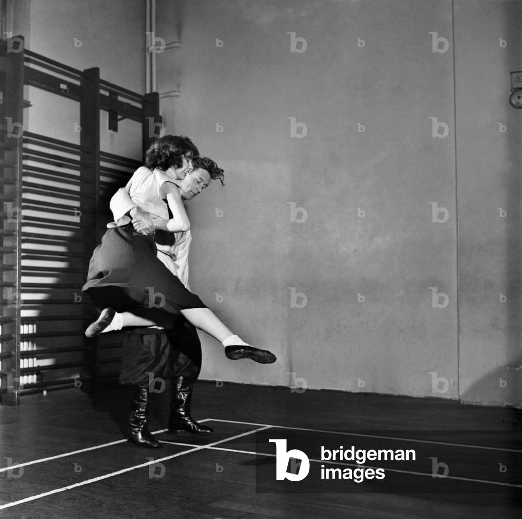 Russian Folk Dancers. April 1953 D1939-004