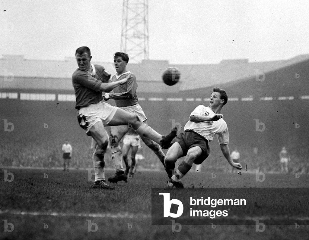 Action during the league match between Manchester United and Preston North End at Old Trafford February 1960 (photo)