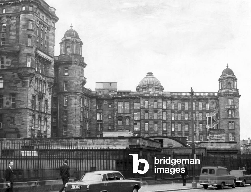Glasgow Royal Infirmary. 3rd August 1968 (b/w photo)