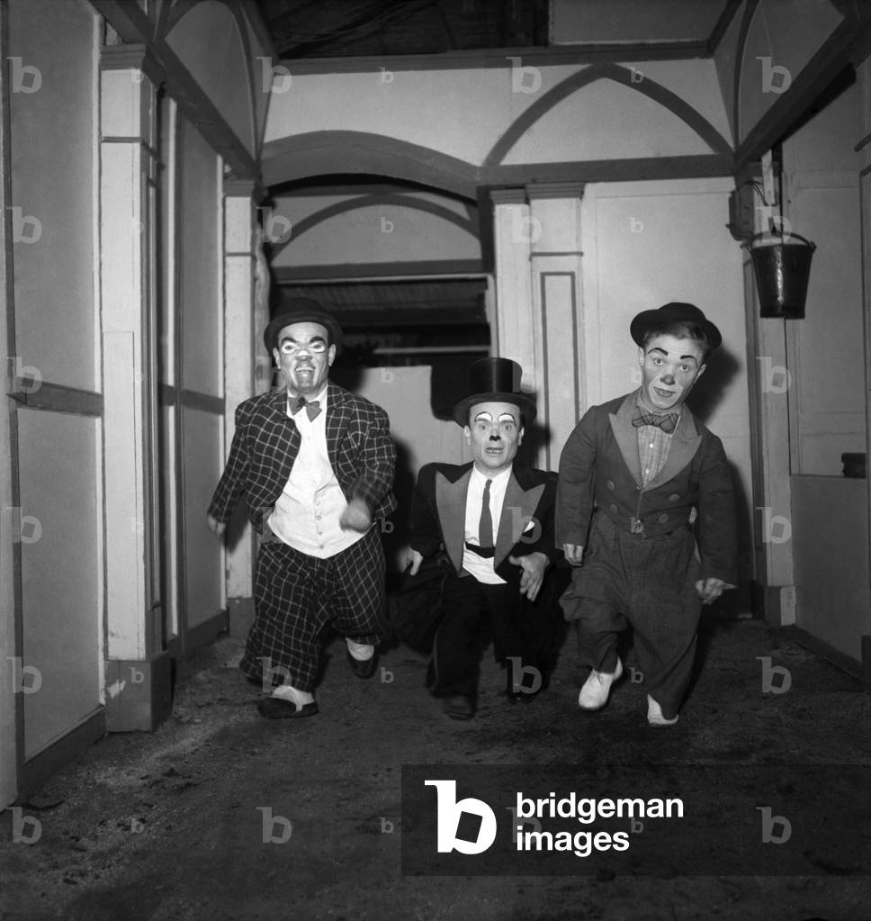 Circus performers. December 1948 O16106