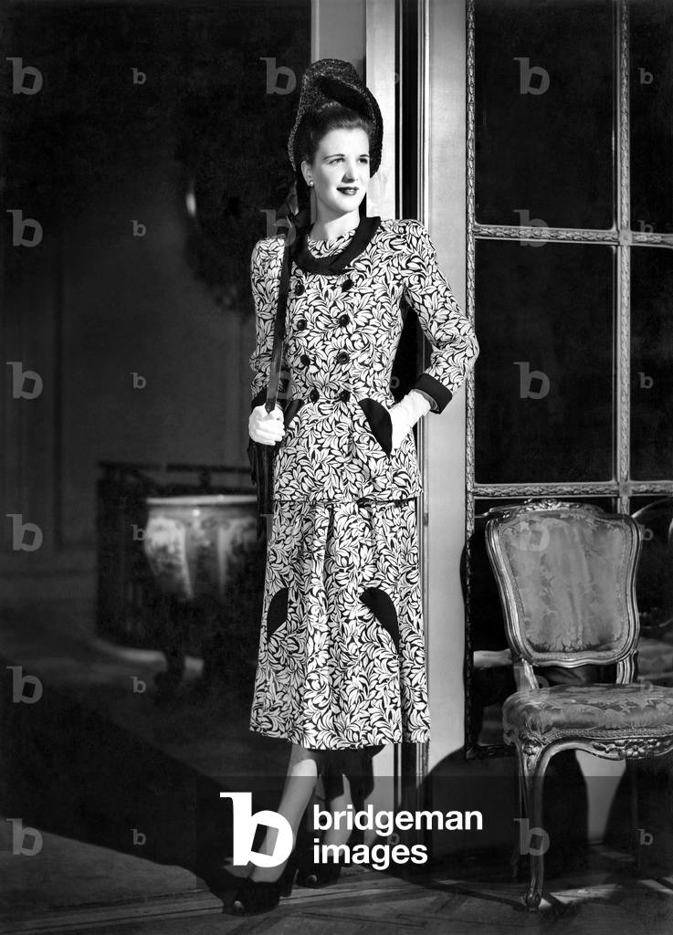 Fashion 1940's: Worth's Spring models avoid the arbitrary dictates of the 