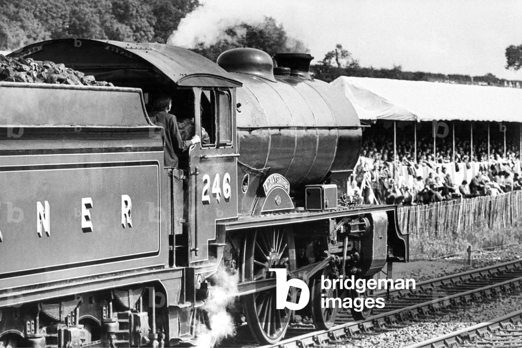LNER Steam Engine No.246, Morayshire, making its way past the crowds on the Shildon to Darlington line at the 150 anniversary celebrations on 31st August 1975