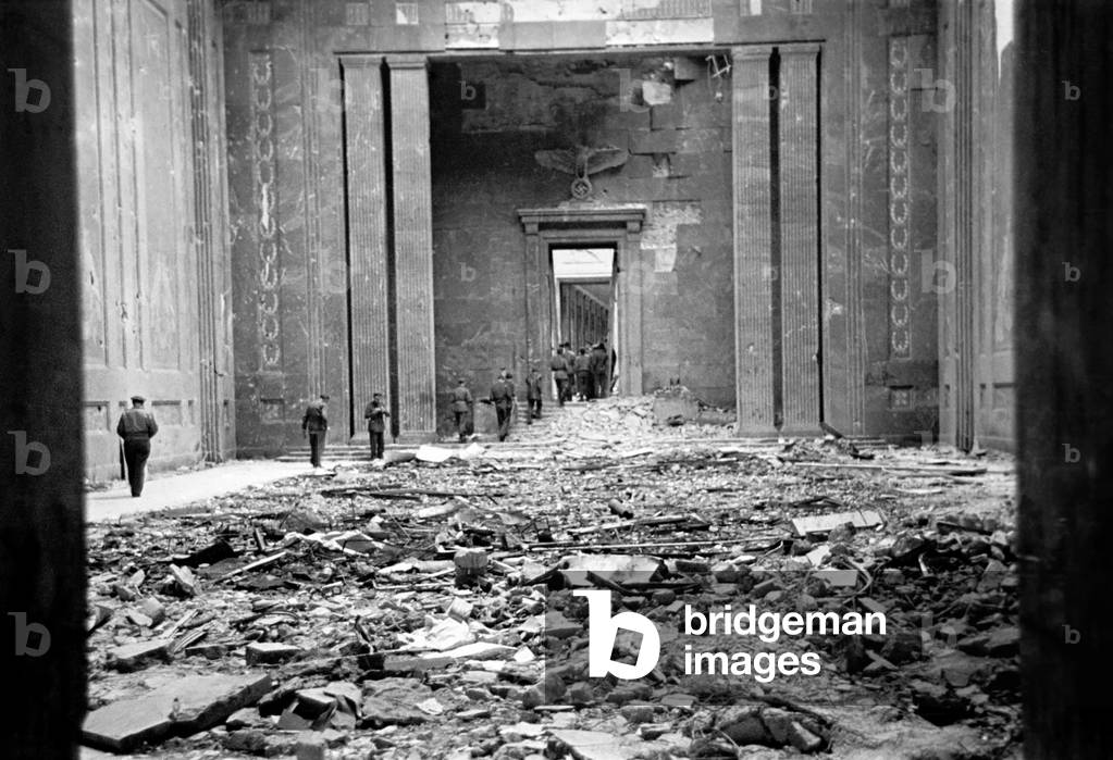 Scenes shhowing rubble and destruction in the German city of Berlin after the British Army occupied the city at the end of the Second World War.
 July 1945 
OL501A-004