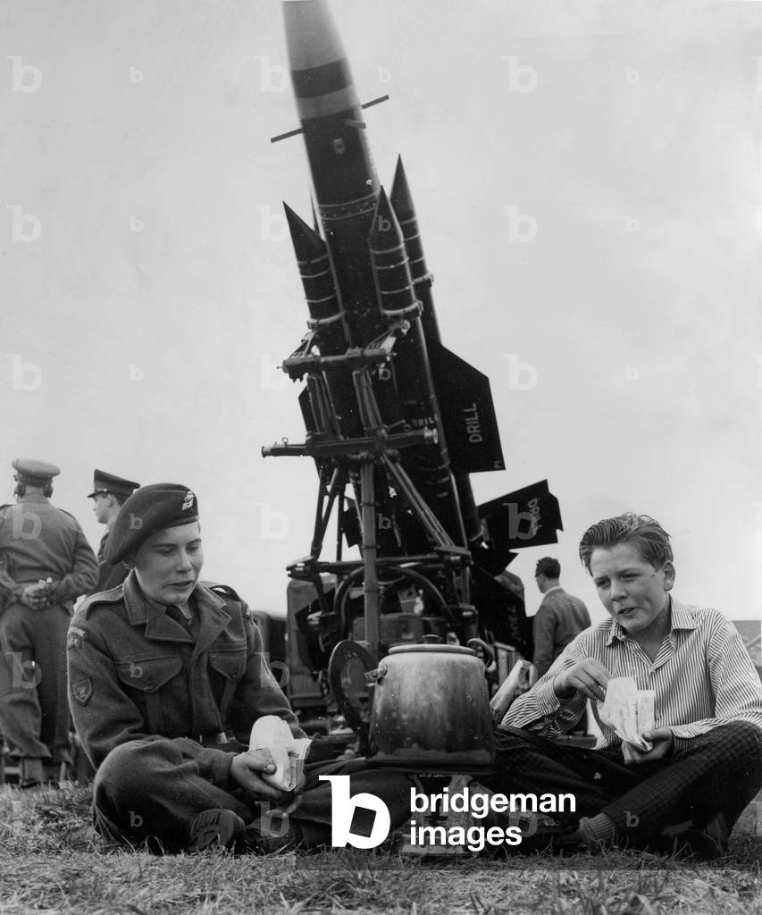 Cadets Frank Hull and Barry Guynett at an Army display in Bracknell, Berks, 28th September 1964 (b/w photo)