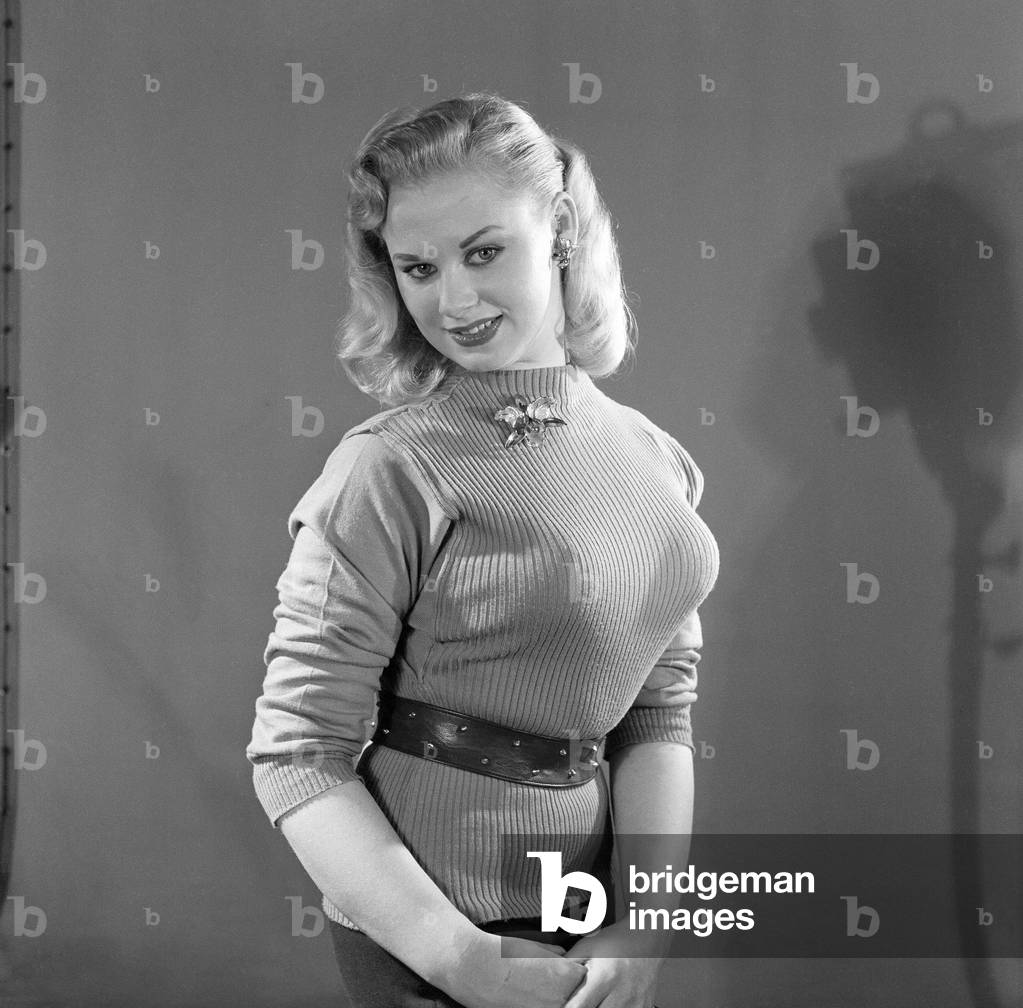 Actress/Model Norma Ann Sykes, best known as Sabrina. 5th January 1955 (b/w photo)