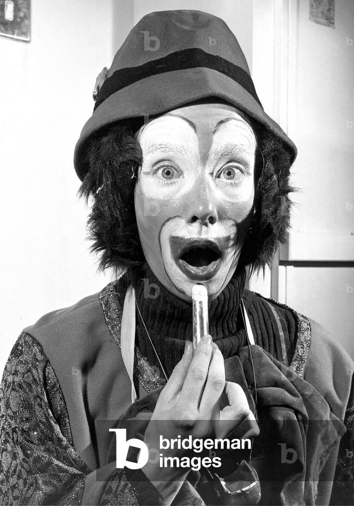 Stephanie Fagan, now with Robert Eno's Circus gets to work with the greasepaint, c.1960