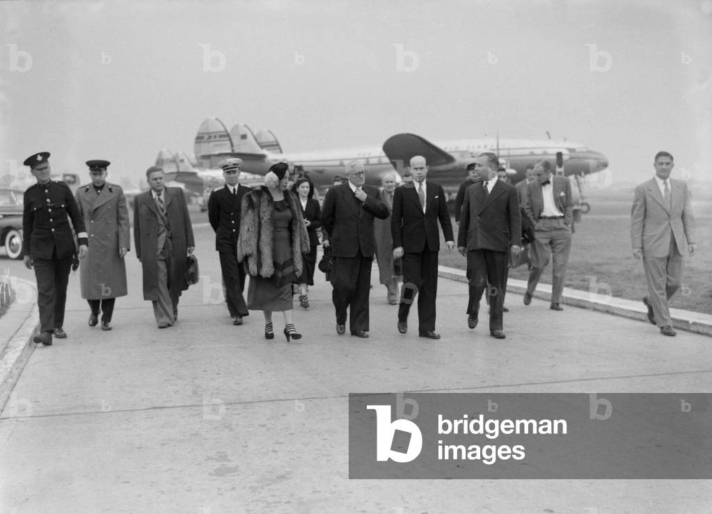 Arrivals
Mr Vishinsky Soviet Foreign Minister at London Airport
020196/2
