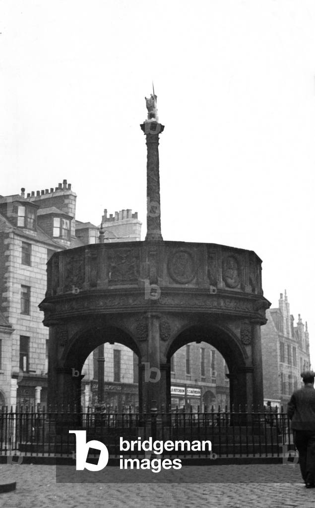 Mercat cross in Aberdeen. 15th June 1939 (b/w photo)